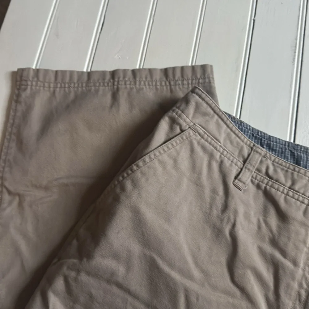 STO (Susquehanna Trail Outfitters) Capris Khaki Size 12 - Picture 5 of 7